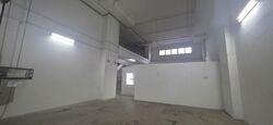 E9 Premium (D27), Factory #553565761